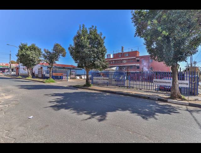 M² BUILDING FOR SALE IN ROSETTENVILLE
